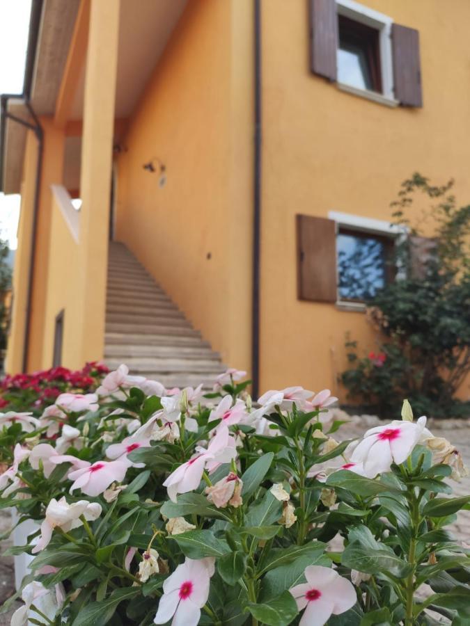 B&B Al Solito Posto LʼAquila Exterior foto